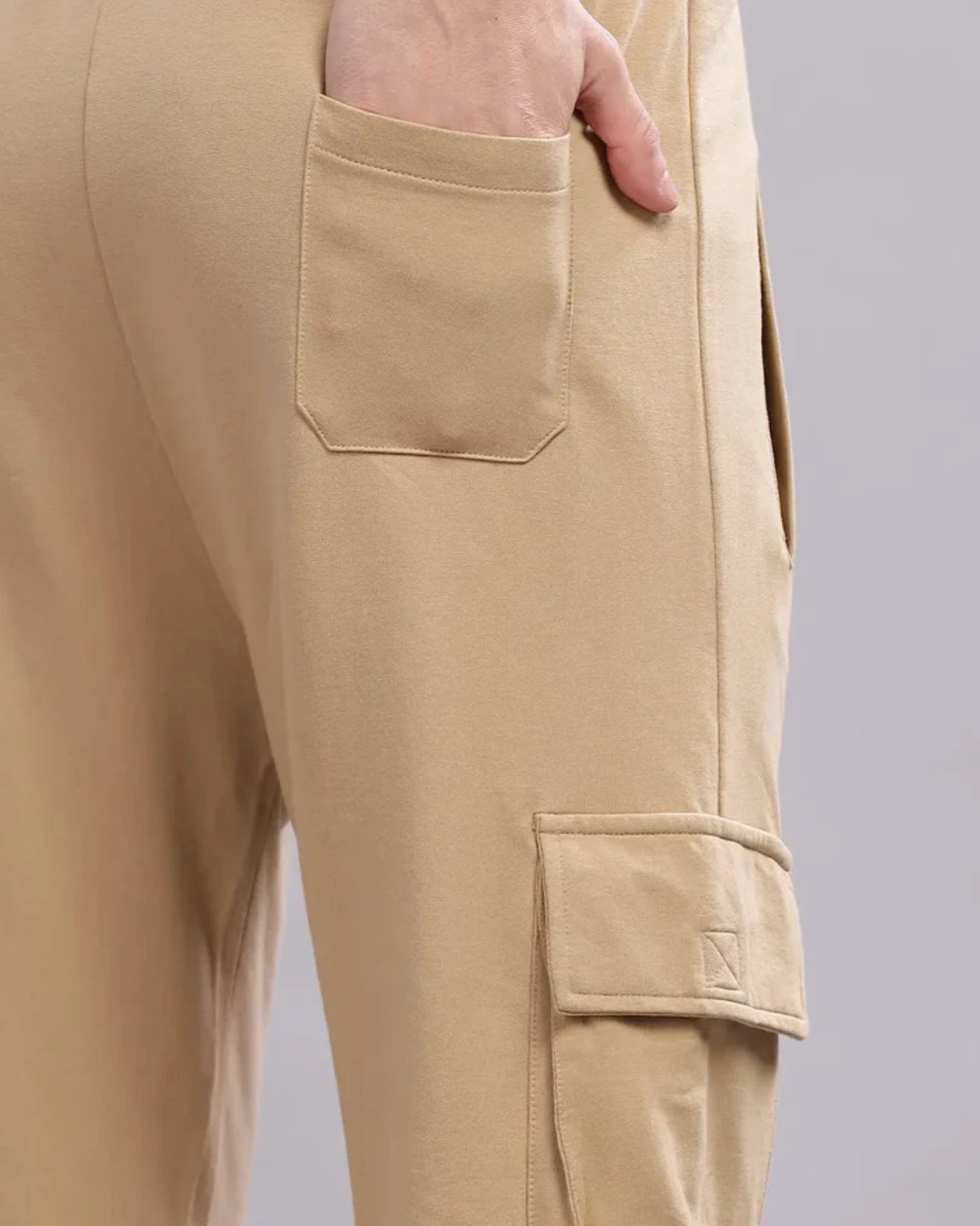 Everyday Pocket Cargo Joggers - Beige