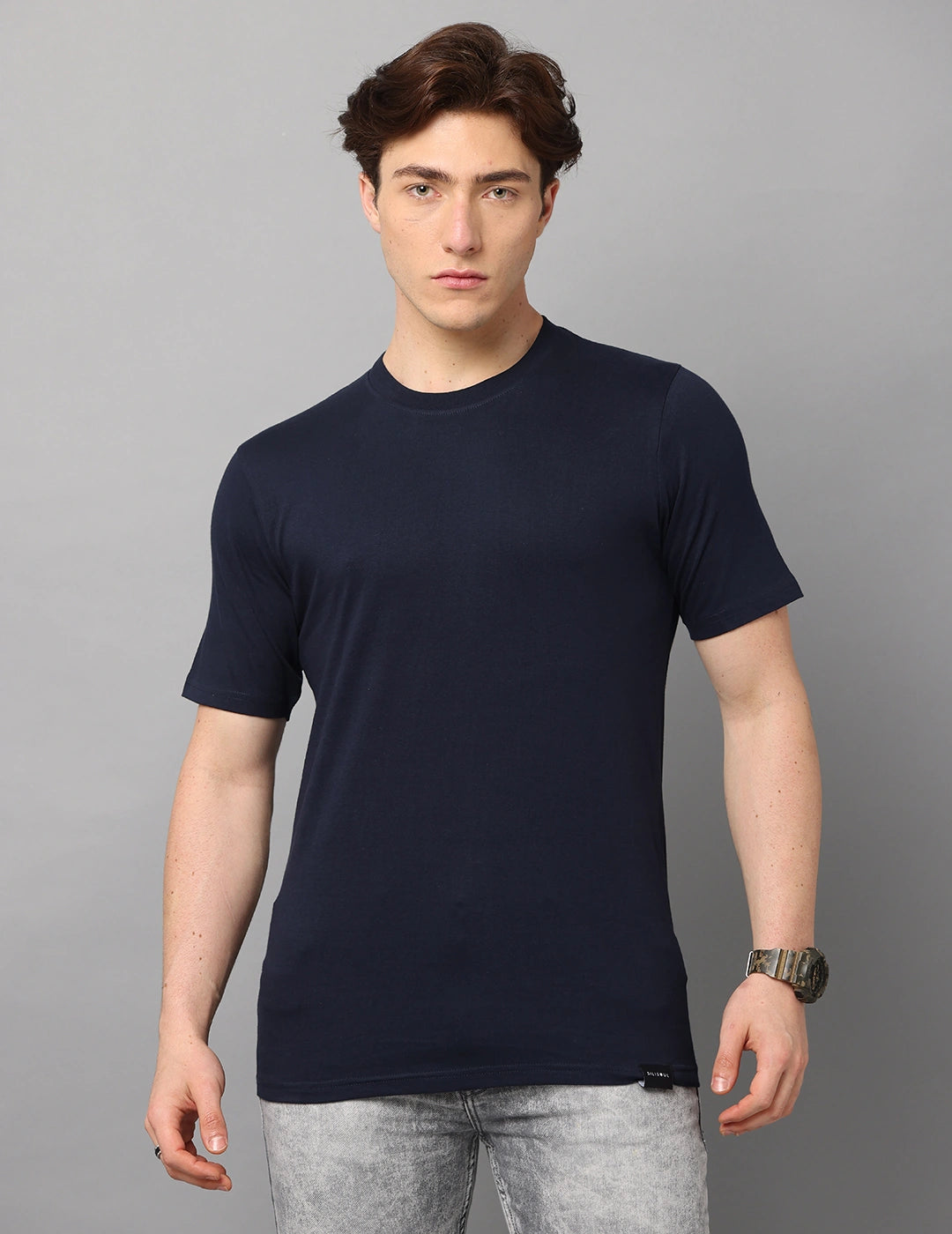 Men Solid Regular Fit T-Shirt - Navy Blue