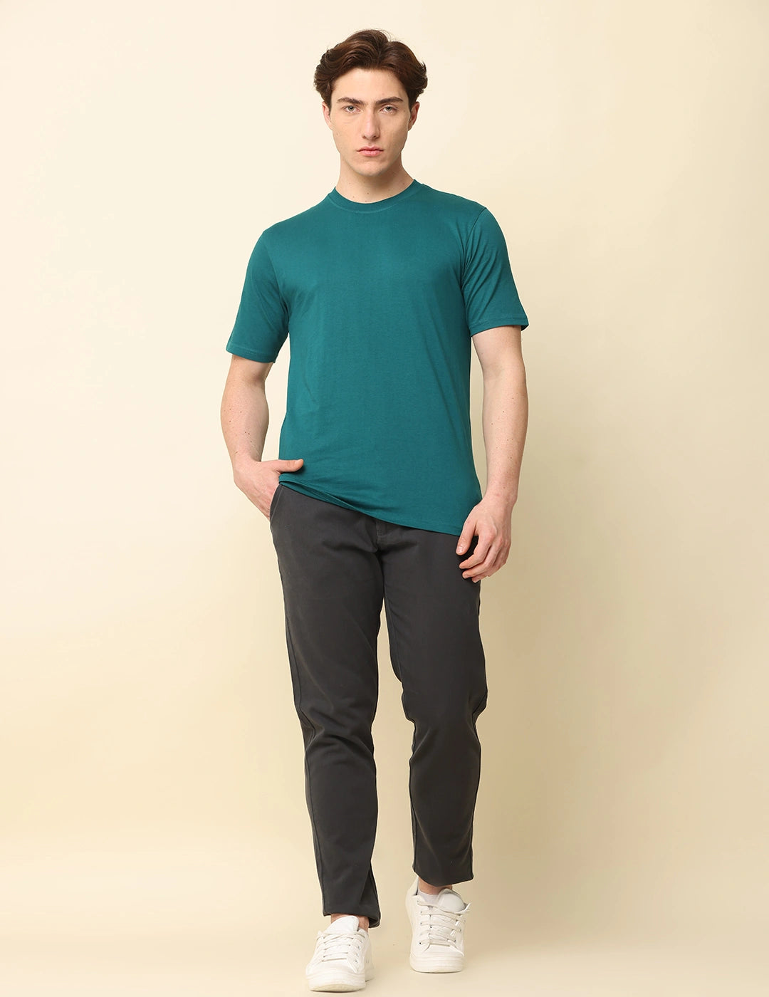 Men Solid Regular Fit T-Shirt - Bottle Green