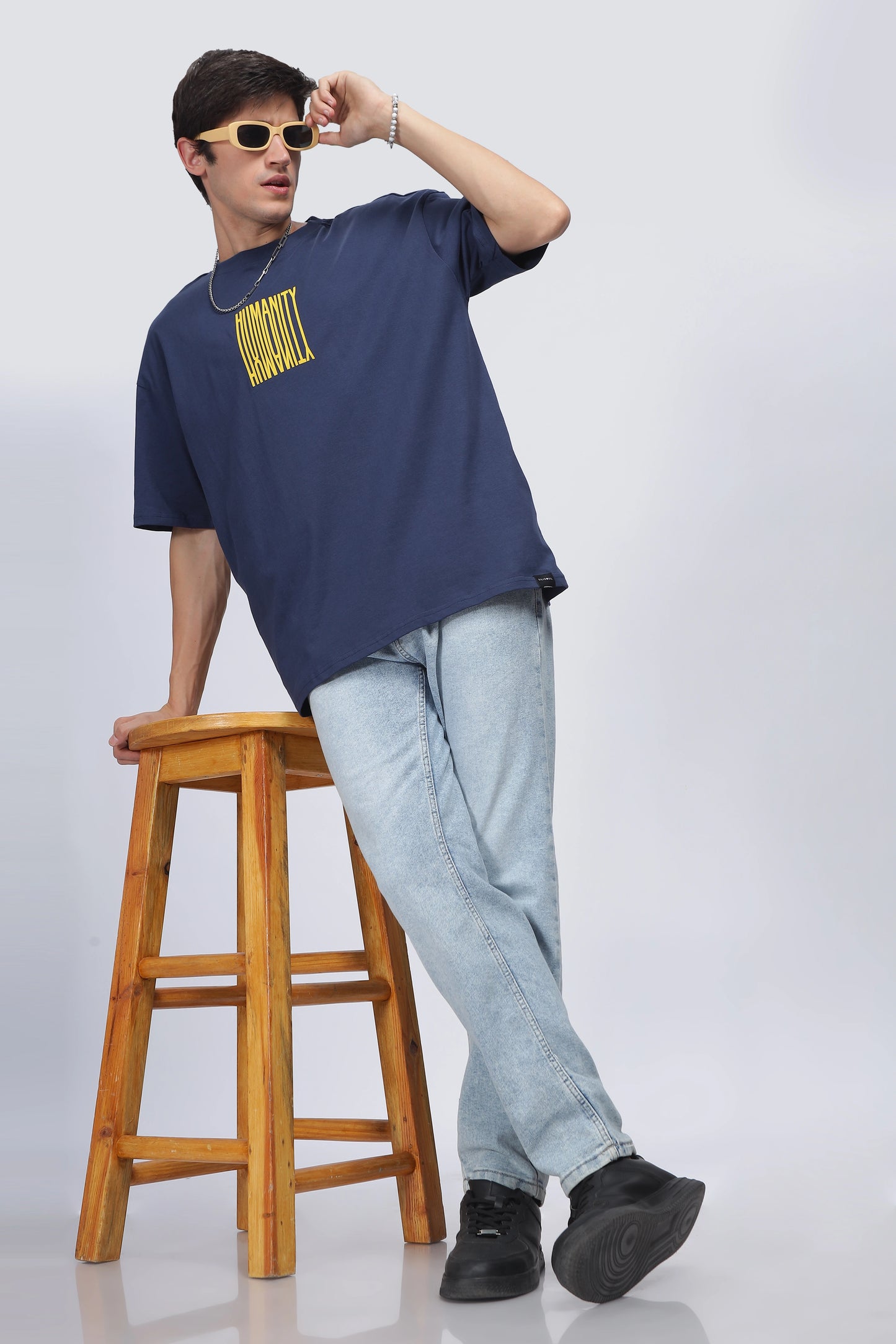 Oversized Essential Tee - Humanity