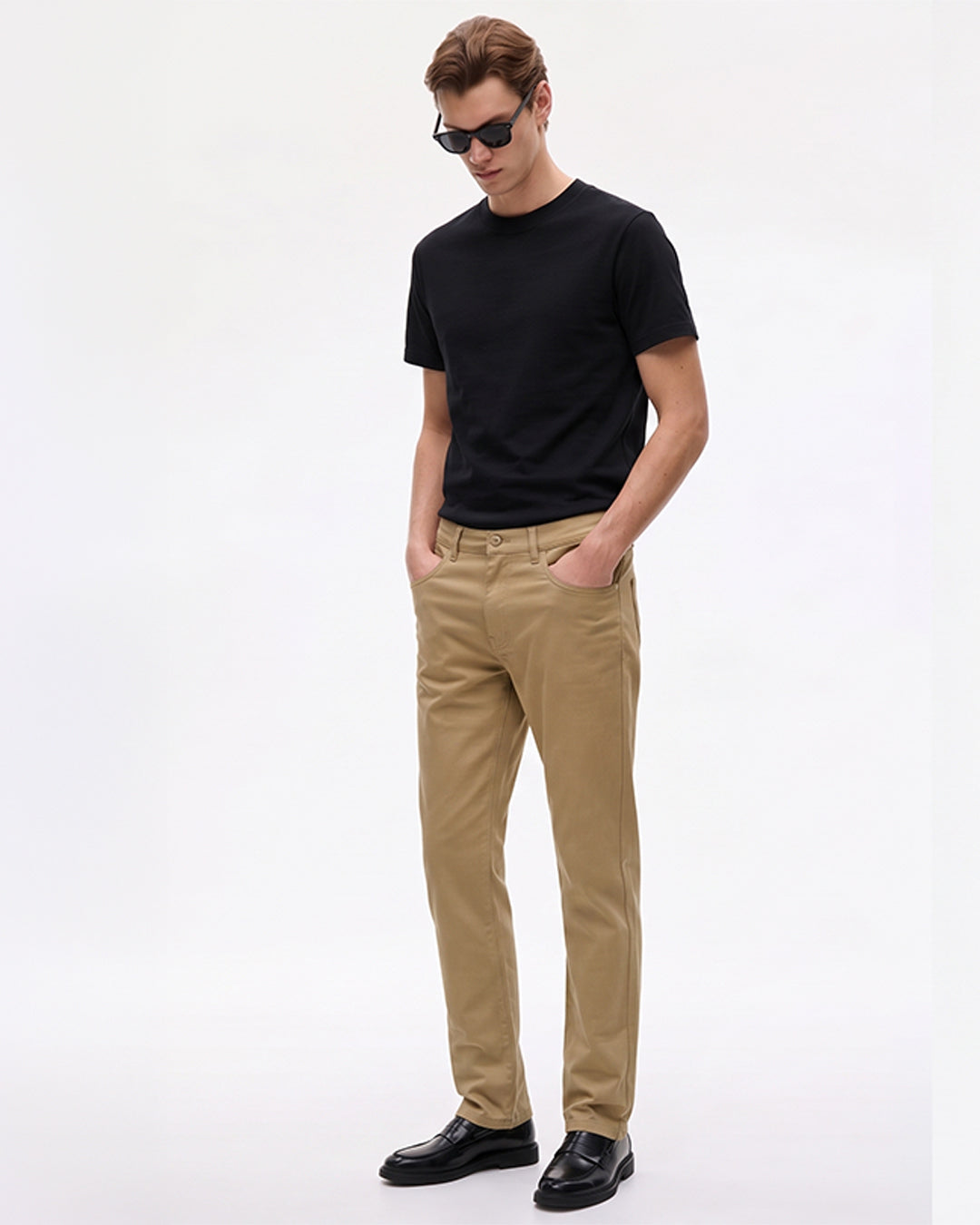 SILISOUL Men's Khaki Regular Fit Solid Trousers