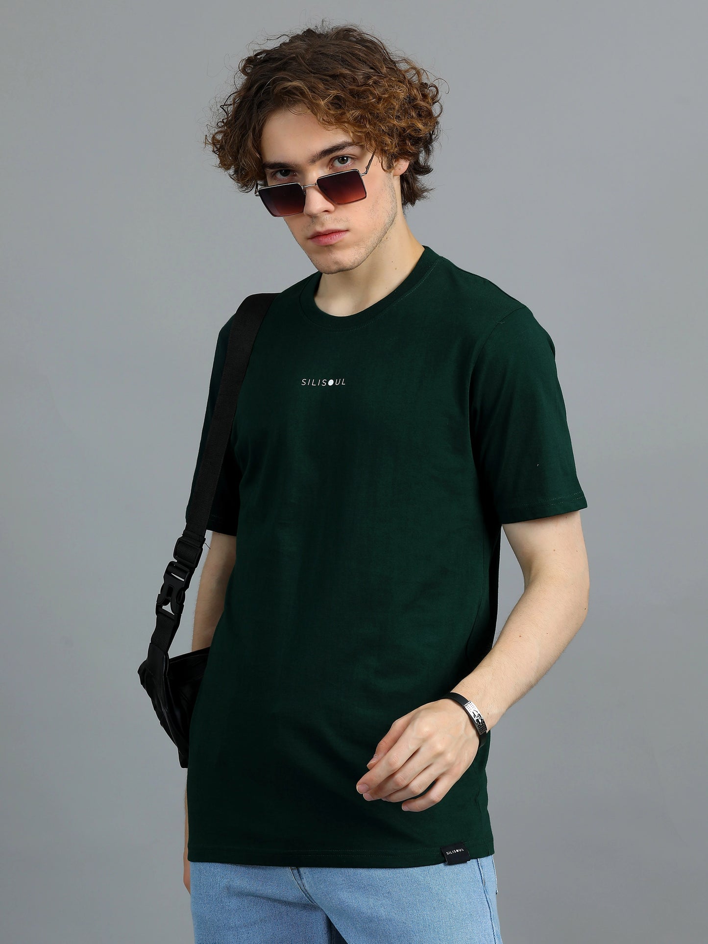 Men Solid Regular Fit T-Shirt - Dark Olive