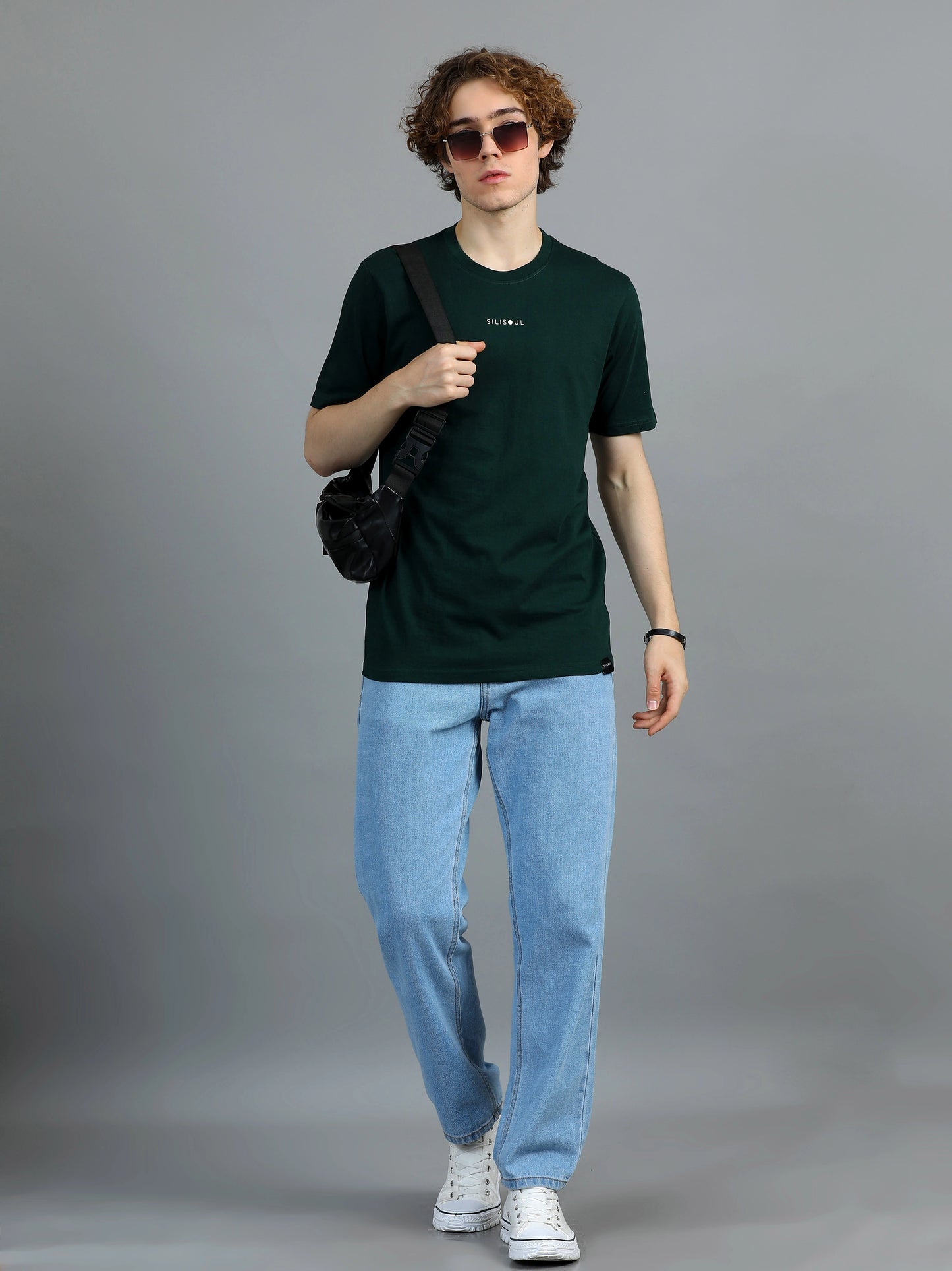 Men Solid Regular Fit T-Shirt - Dark Olive