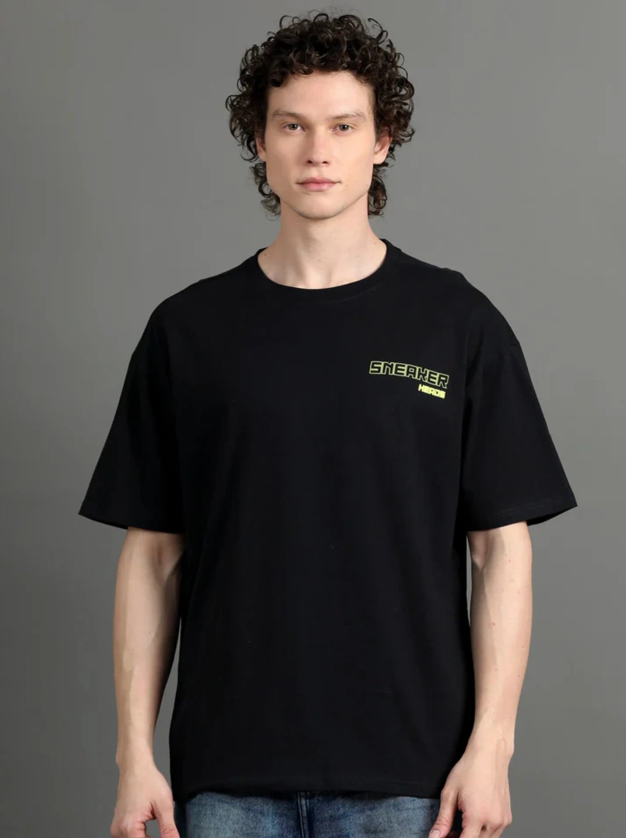 Oversized Essential Tee - Sneaker Heads